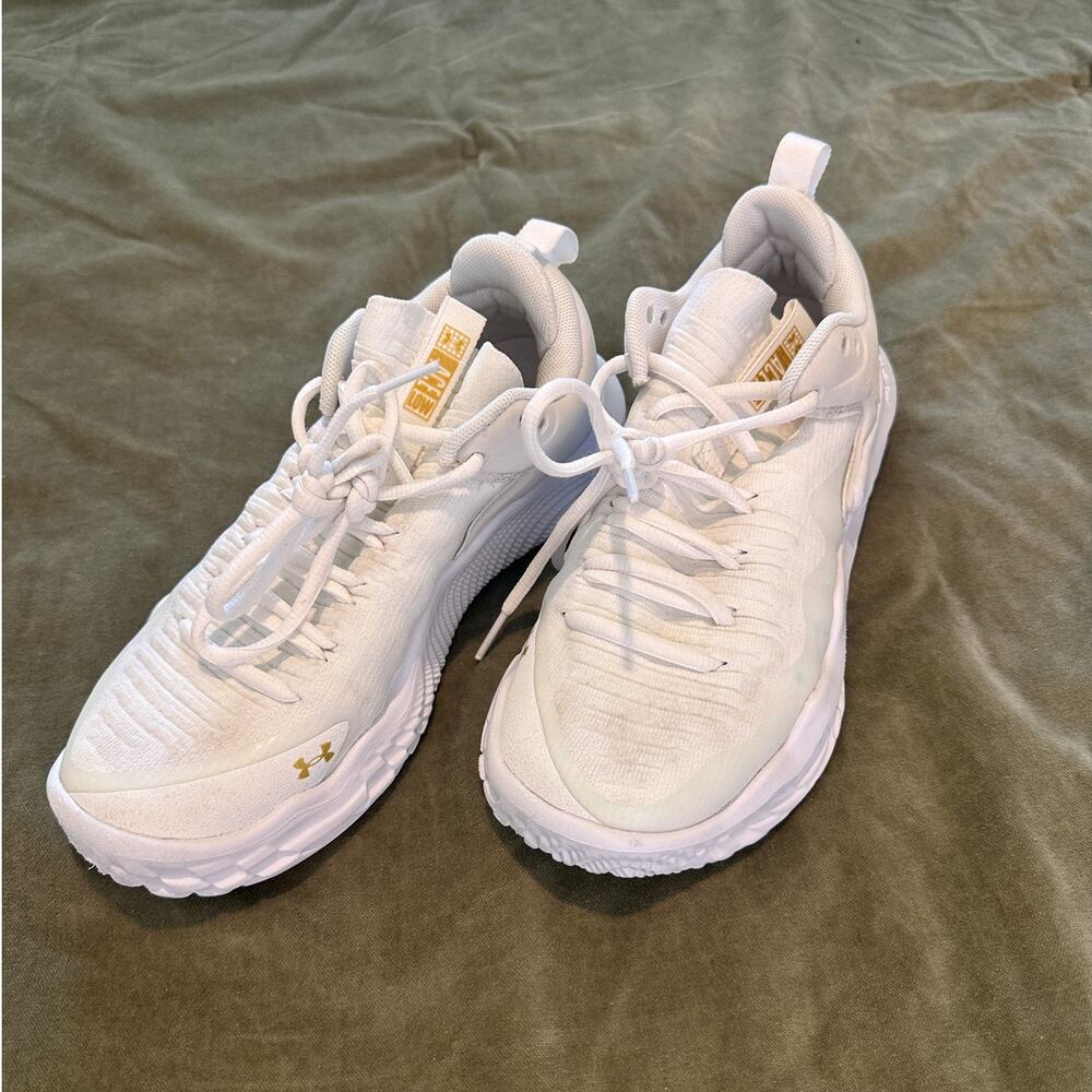 Women's Under Armour Flow Ace Low White Volleyball Tennis Shoes 7